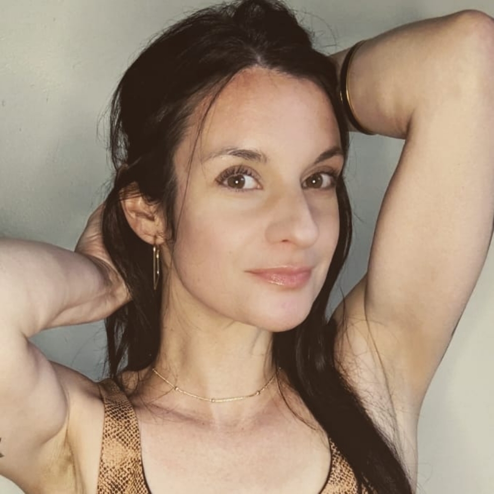 Meet your Posher, Desiree